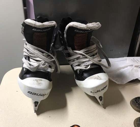 Bauer Performance Hockey goalie Skates