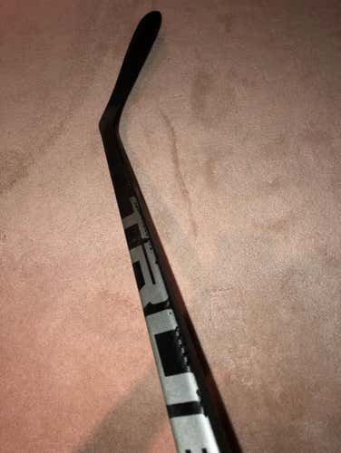 True X-core 9 Senior Hockey Stick