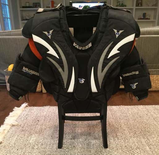 Vaughn V5 Pro Spec C&A, Sr. Medium