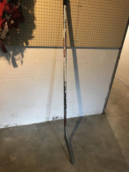 New Bauer 1X Stick Stick Lefty Mid 76 - 80 Senior