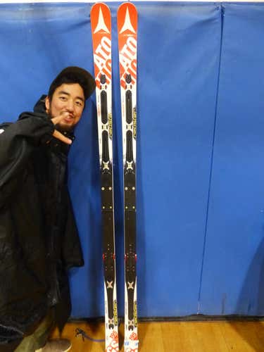 195 35m Atomic Skis Gs skis