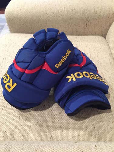Norfolk Admirals Reebok 11K Gloves, 13"