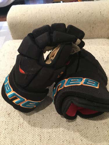 San Jose Sharks TJ Galliardi Bauer Vapor APX Gloves 15"