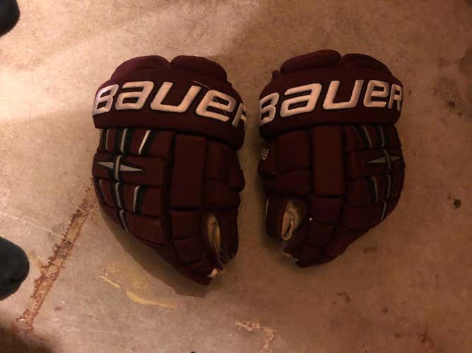 Maroon Bauer 4-roll Gloves