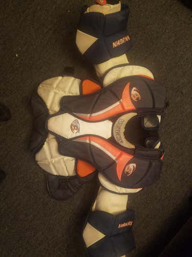 Vaughn Goalie Chest Protector Senior