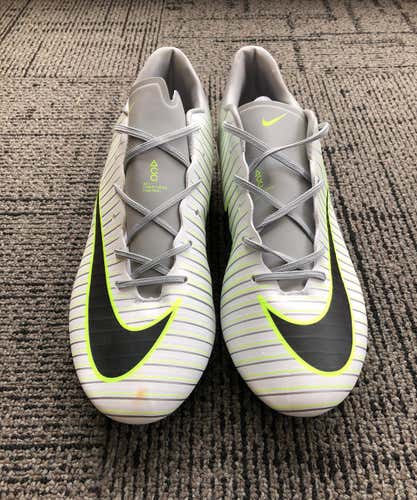 Nike Mercurial Soccer Cleats - 10 (Knock offs)