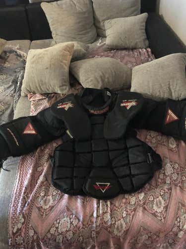 Vaughn Goalie Chest Protector Senior