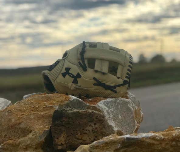 UA Flawless 11.75 NWT and Box