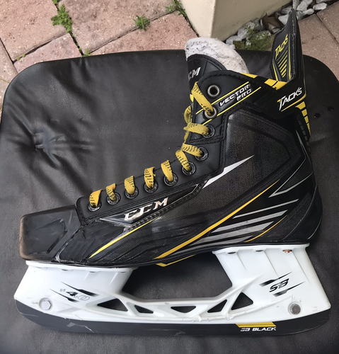 CCM Tacks Vector Pro Skates 8.5D