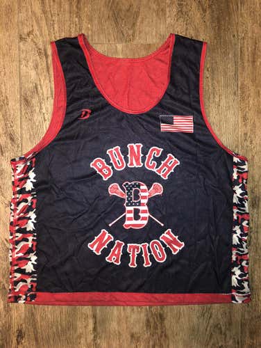 *NEW* Brady’s Bunch Pinnie