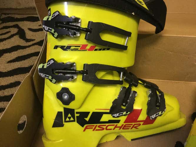 Fischer RC4 JR 80