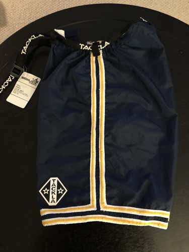 New Tackla shell size 50- medium