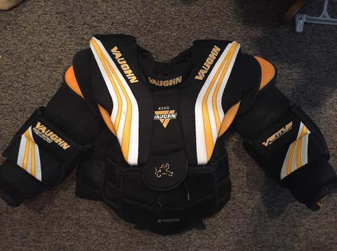 Vaughn Ventus SLR Pro Carbon Chest Protector