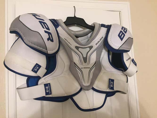 Bauer Nexus N9000 Shoulder Pads Senior XL very good condition