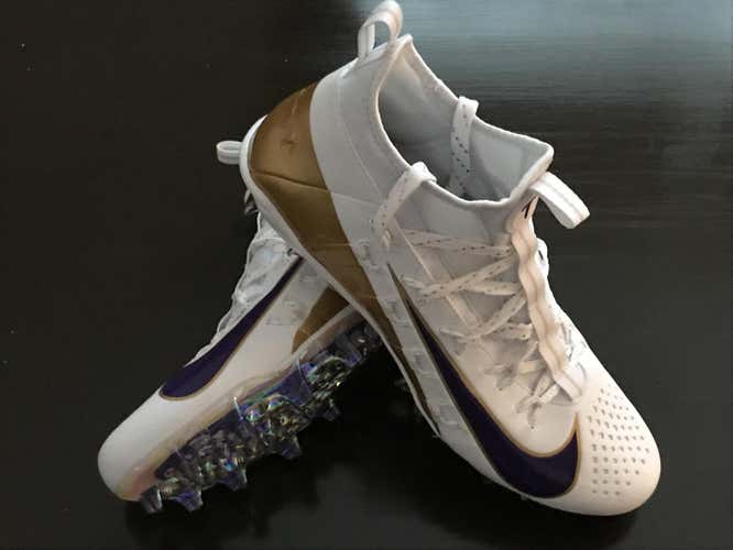 New Nike Alpha Huarache 6 Elite Cleats (Iroquois Nationals Team Issued)
