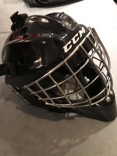 CCM 9000 small Goalie Mask Senior