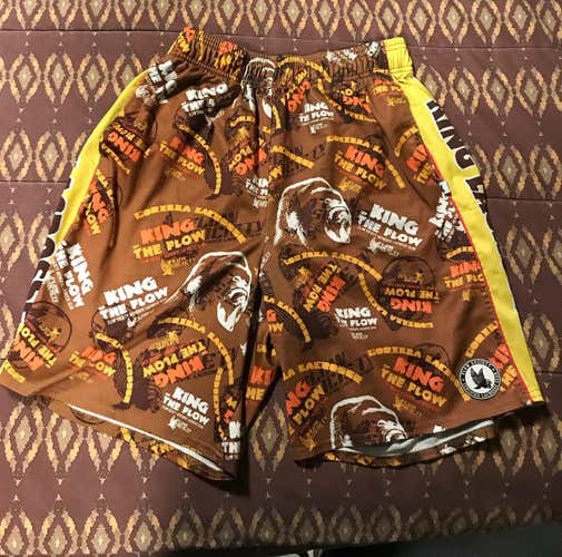 Flow Society “King Lacrosse” Shorts Men’s Large.