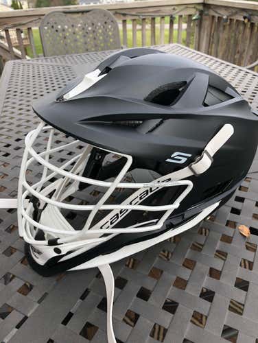 Cascade S Helmet, Matte black, Worn Once!