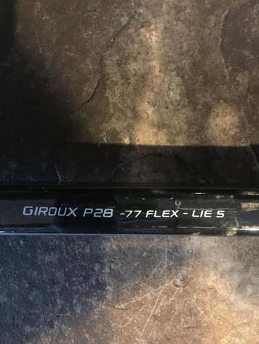 Brand New RH Bauer Nexus 1N P28 77 Flex Grip