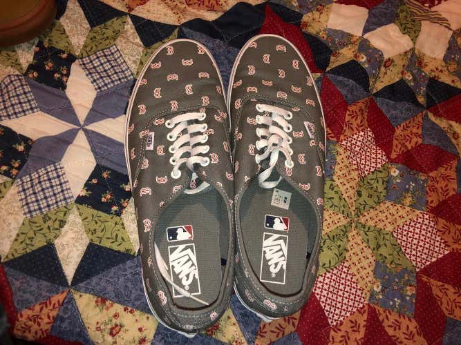 BN Boston Red Sox Vans Size12