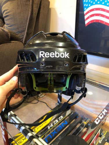REEBOK PRO STOCK HOCKEY HELMET LARGE