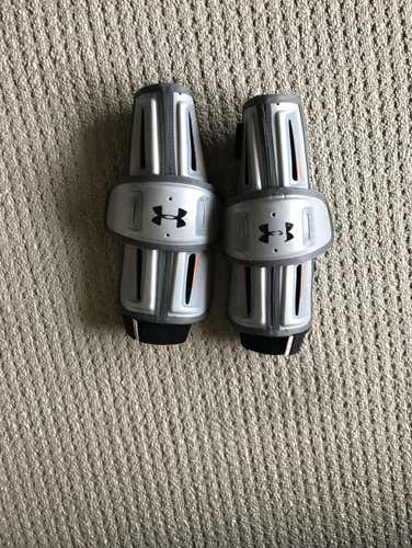 Used Under Armour Large Arm Pads