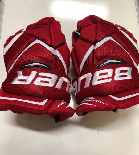 Used Once Bauer Vapor X900 14” Red Gloves