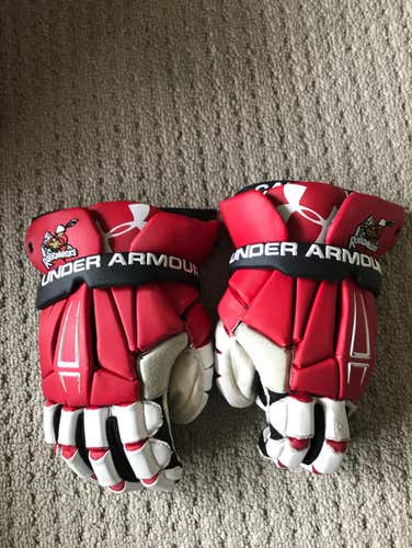 Calgary Roughnecks Under Armour Gloves