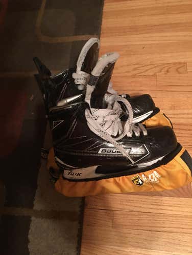 1s Skates Comes With 2 Extra Blades