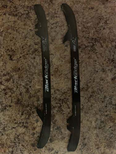 Black Edge Bauer LS2 Skate Runners