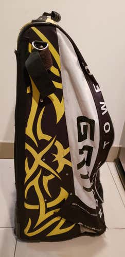 Grit XL Hockey bag on wheels