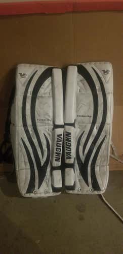 Vaughn Velocity V5 Goalie Leg Pads Intermediate