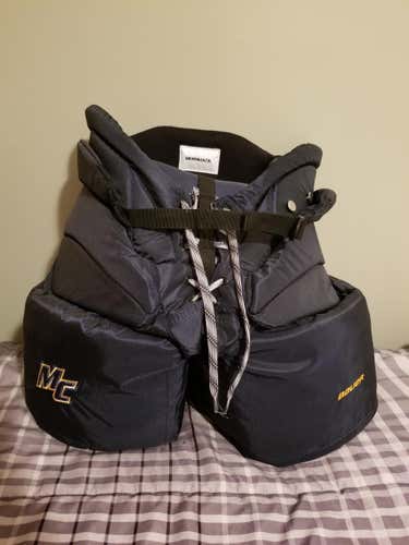 New Merrimack College Bauer Goalie Pants Senior Size Small