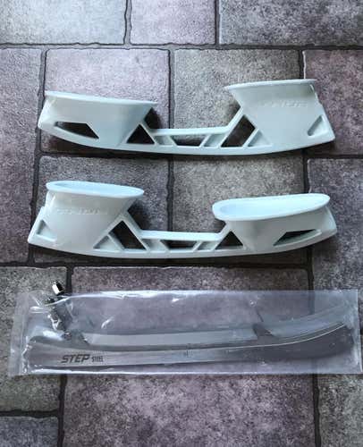 NEW Step Goal Steel and True Holder Size 9 (280)