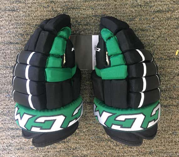 New Rare 14” CCM 4 Roll Pro Stock Gloves North Dakota