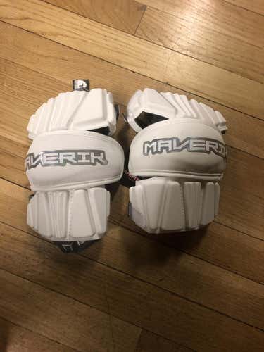 New Maverik Max Arm Pads - Large
