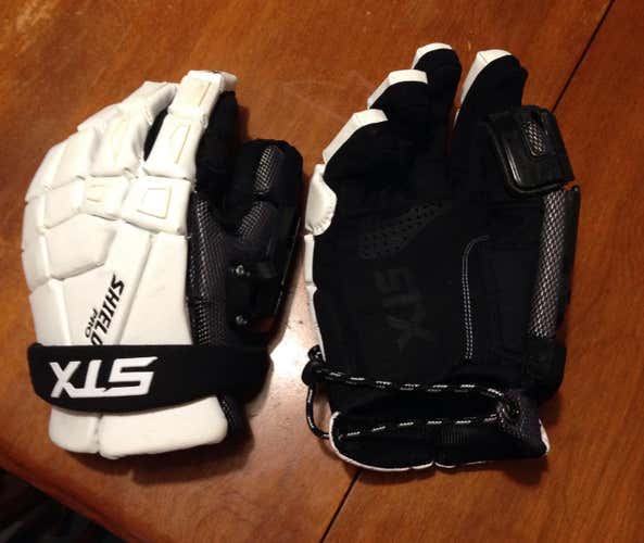 STX Shield Pro 13"