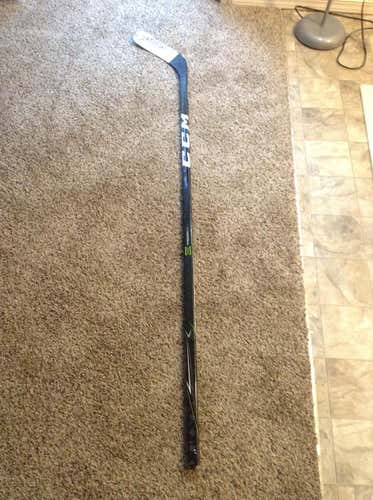 CCM Trigger ASY Stick Stick Lefty Toe 71 - 75 Senior