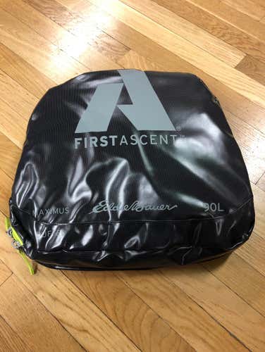 New Eddie Bauer Maximus Duffle 90L