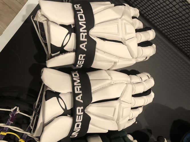 Under Armour Gloves