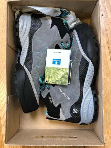 Scarps Zen Pro Mid GTX Women Hiking Boots - Size 7