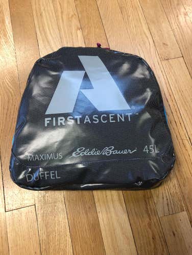 Eddie Bauer First Ascent Maximus Duffel 45L