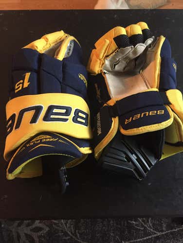 Lightly Used- Michigan Bauer 1s Gloves 14”