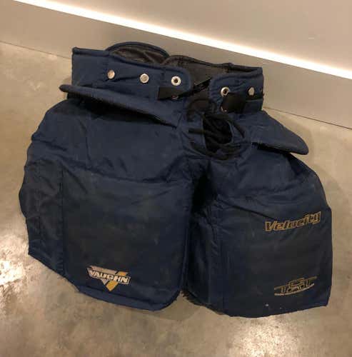 Vaughn V3 7500 Size Medium Goalie Pants