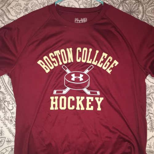 Boston College Hockey Underarmour Shirt