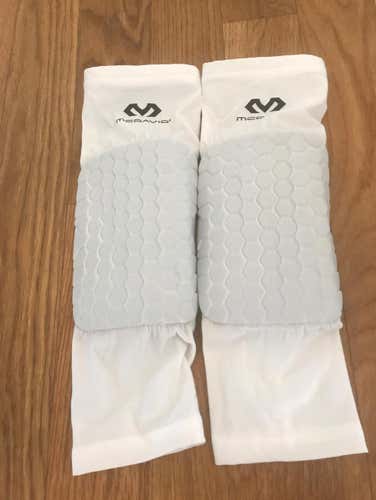 Adult Medium McDavid Knee Pad