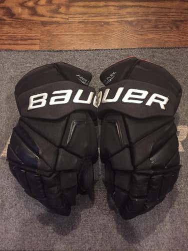 Super Comfy Black Bauer Vapor APX2 14” Gloves
