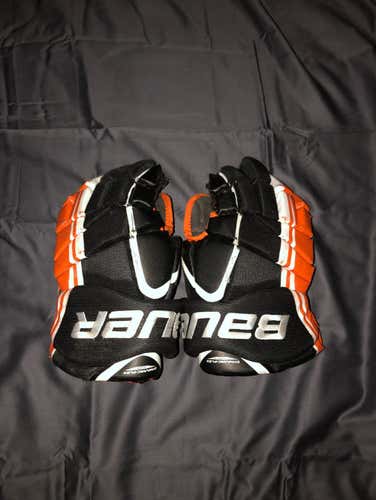 USED Bauer Vapor X5.0 Gloves