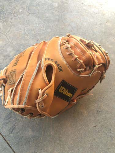 Wilson A2500 Catchers Mitt