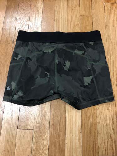 Lululemon Athletica Shorts - Camo - Mediu